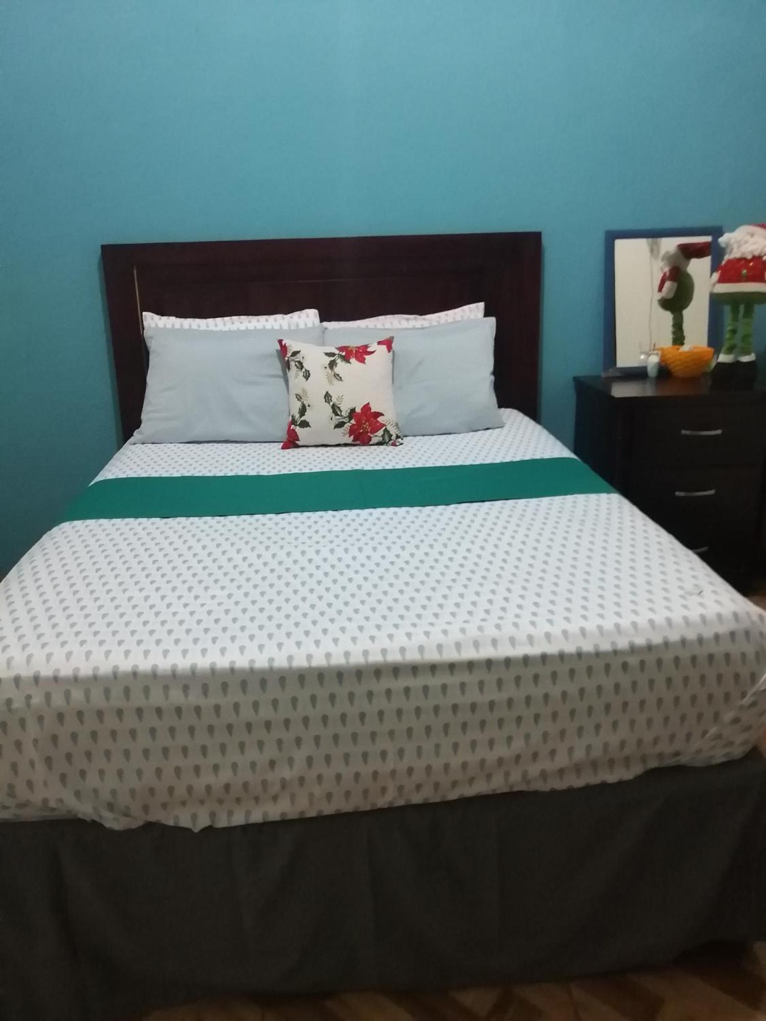 La famosa costillas a la leña Jarabacoa Habitación foto